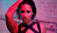 Demi Lovato - Cool for the Summer